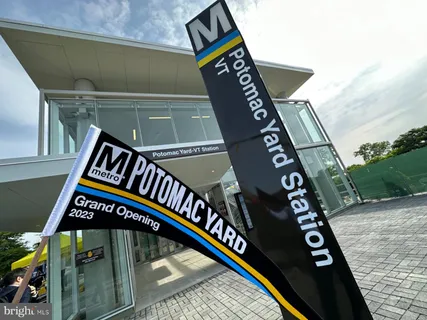 $969,900 | 2205 East Randolph Avenue, Alexandria, VA 22301