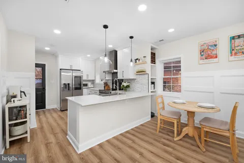 $969,900 | 2205 East Randolph Avenue, Alexandria, VA 22301