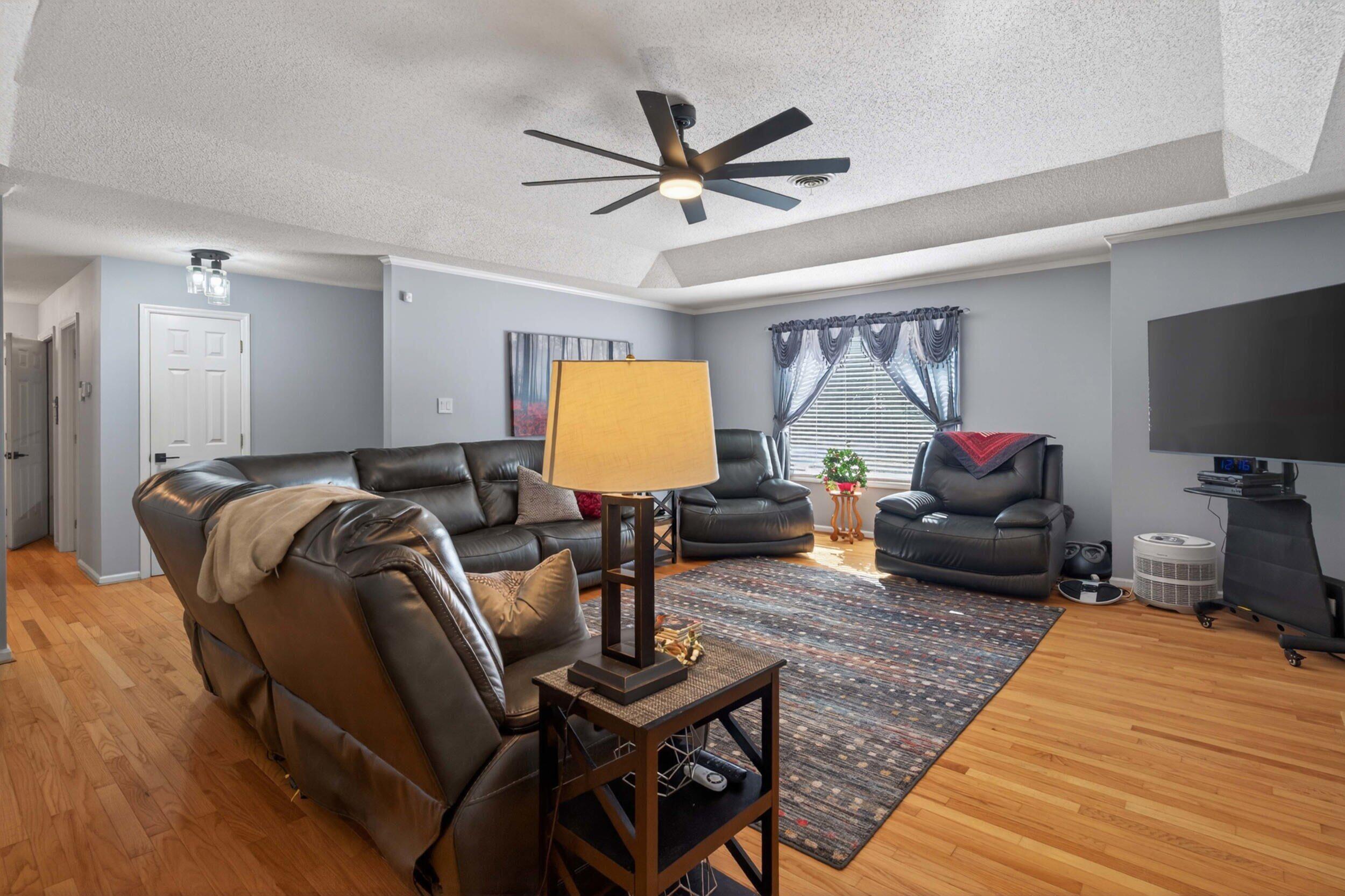 219 Windy Circle McCormick, SC 29835 - Photo 13 of 68 Living /Great Room