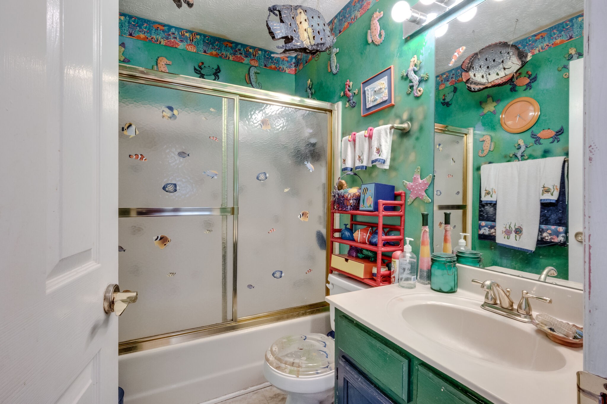 5512 Seesaw Road Nashville, TN 37211 - Photo 27 of 32 Beautiful Bradford Hills vaulted ceilings 3bedroom, 2/1bath home on cul-de-sac street. Convenient to restaurants, retail and shopping near Nolensville and Brentwood. Ready for your design finishes, make this home yours!