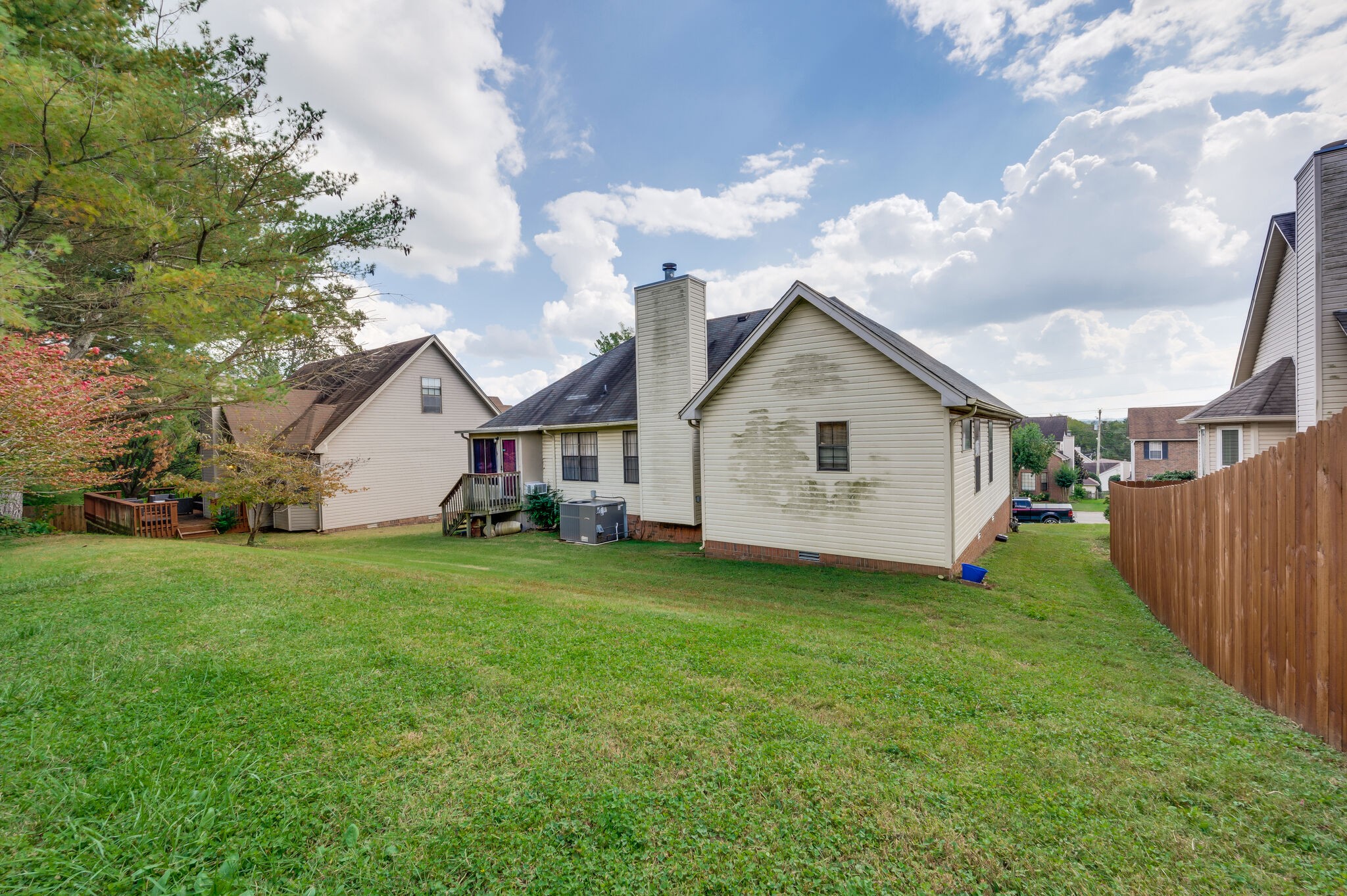 5512 Seesaw Road Nashville, TN 37211 - Photo 32 of 32 Beautiful Bradford Hills vaulted ceilings 3bedroom, 2/1bath home on cul-de-sac street. Convenient to restaurants, retail and shopping near Nolensville and Brentwood. Ready for your design finishes, make this home yours!
