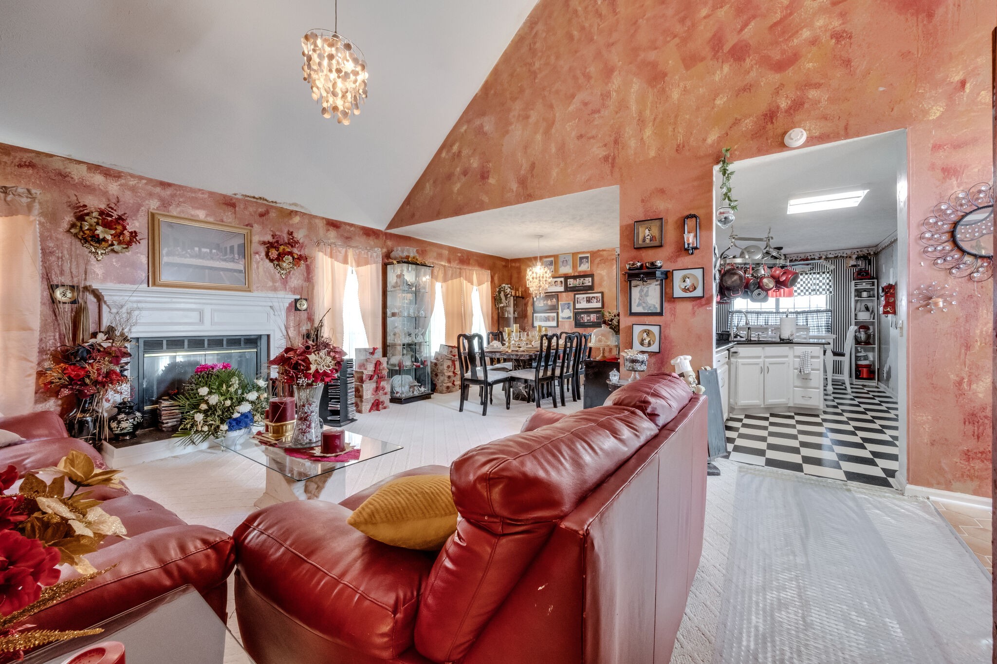 5512 Seesaw Road Nashville, TN 37211 - Photo 7 of 32 Beautiful Bradford Hills vaulted ceilings 3bedroom, 2/1bath home on cul-de-sac street. Convenient to restaurants, retail and shopping near Nolensville and Brentwood. Ready for your design finishes, make this home yours!