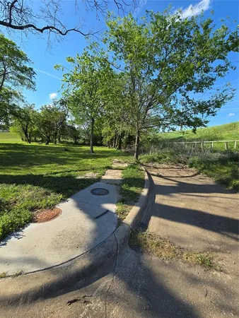 $35,000 | 823 Millard Street, Dallas, TX 75203