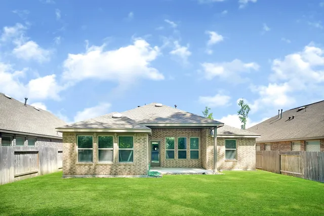 $2,100 | 18788 Laurel Hills Drive, New Caney, TX 77357