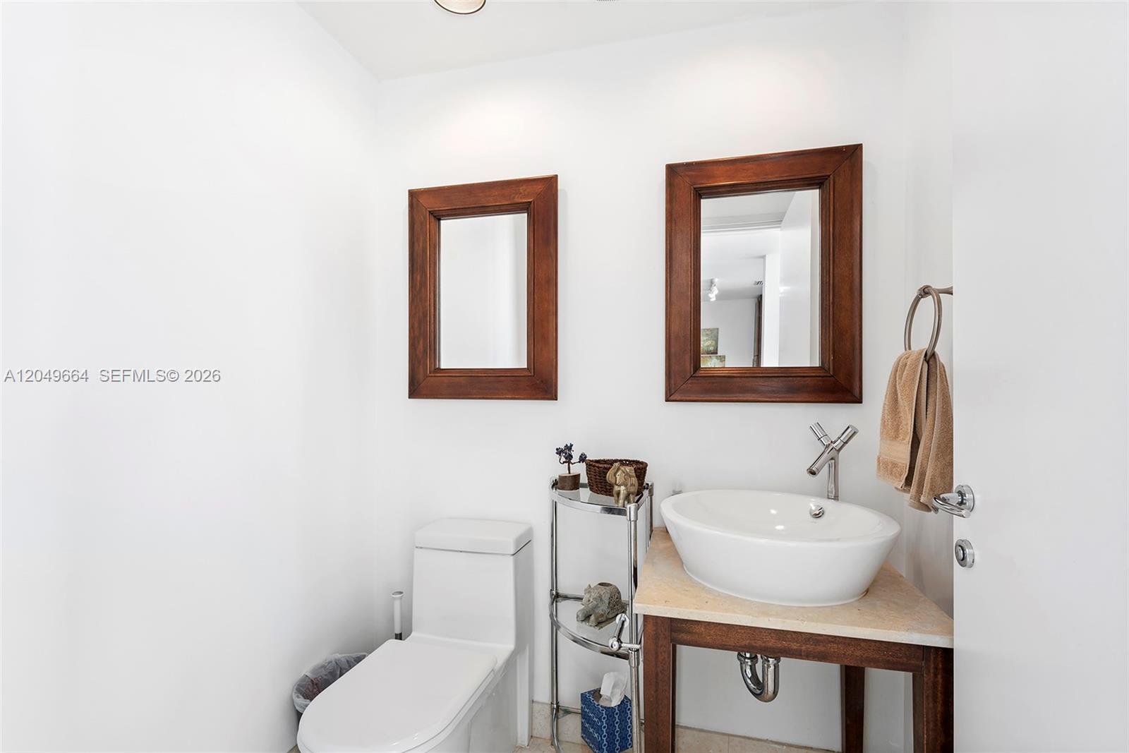 450 Alton Road, Unit 1708 Miami Beach, FL 33139 - Photo 20 of 38