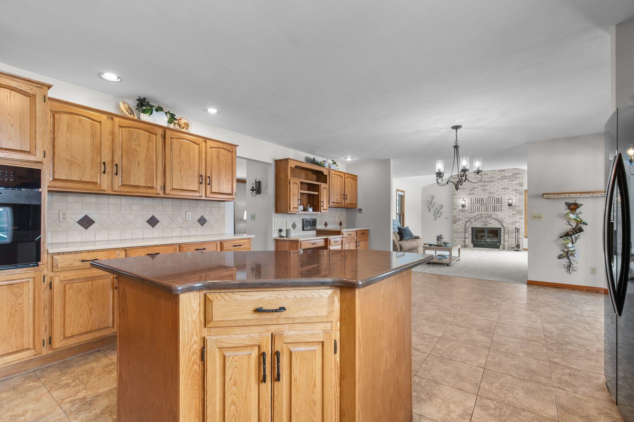 1960 Cliffview Court Oshkosh, WI 54901 - Photo 18 of 62