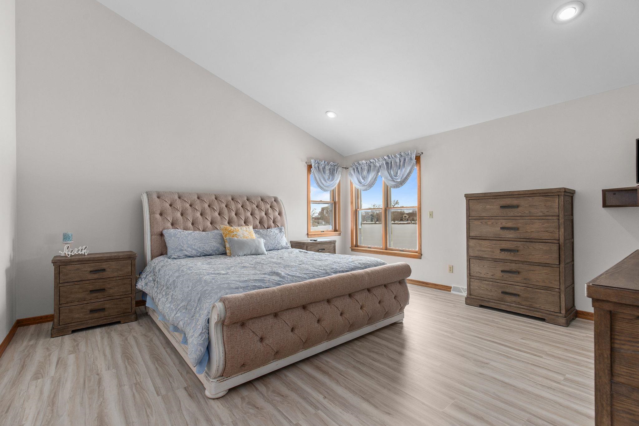 1960 Cliffview Court Oshkosh, WI 54901 - Photo 33 of 62