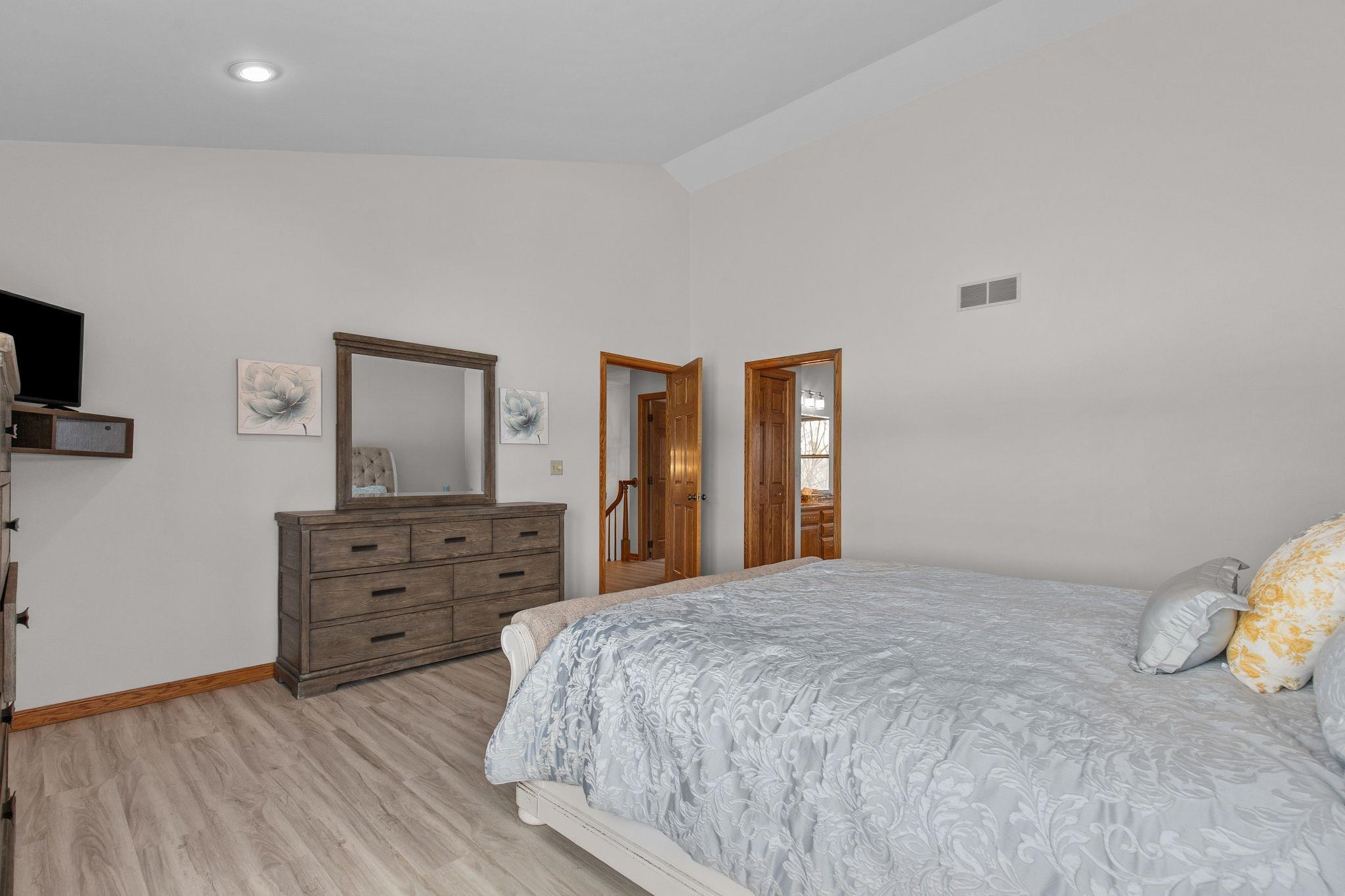 1960 Cliffview Court Oshkosh, WI 54901 - Photo 34 of 62