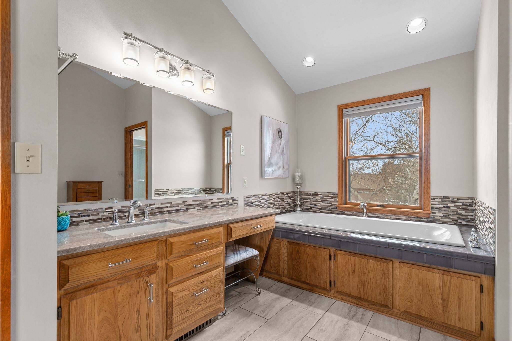 1960 Cliffview Court Oshkosh, WI 54901 - Photo 35 of 62