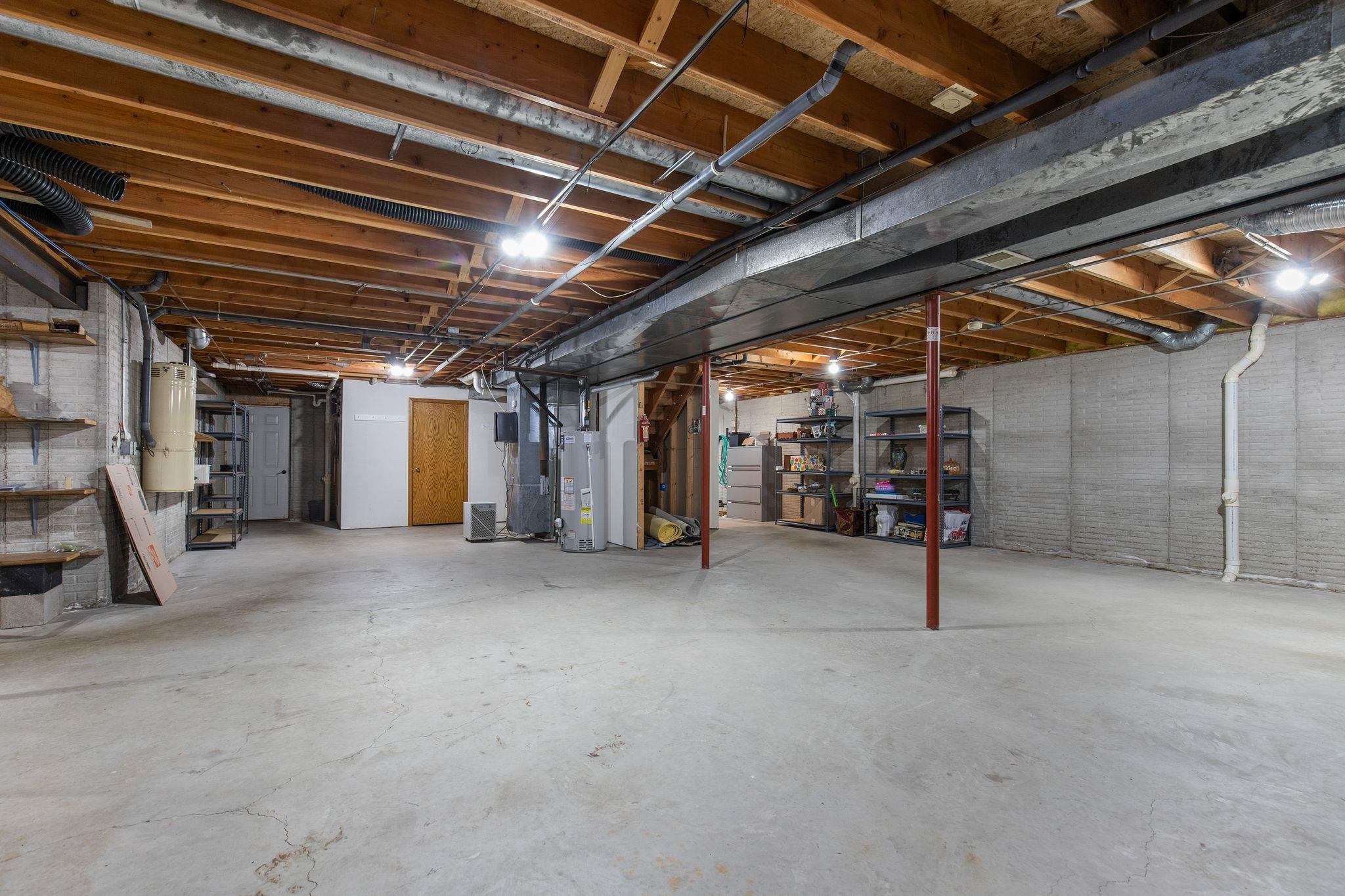 1960 Cliffview Court Oshkosh, WI 54901 - Photo 47 of 62