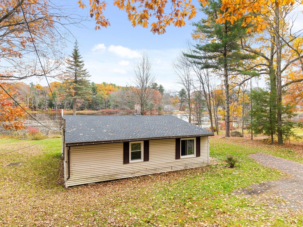 74 Princeton Street Gardner, MA 01440 - Photo 21 of 26 a front view of a house with garden