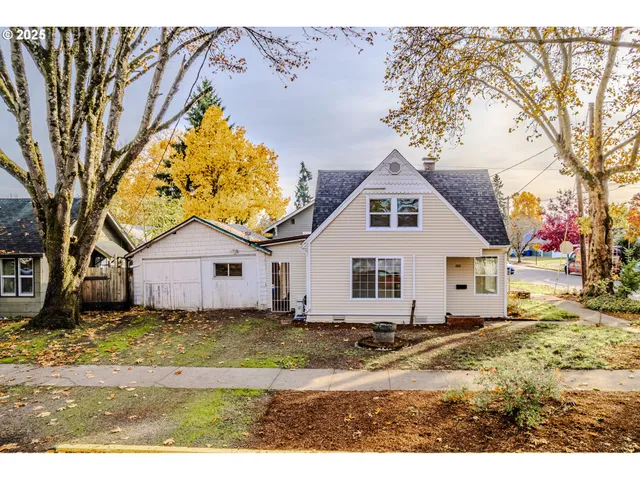 $315,000 | 1110 Cross Street Southeast, Salem, OR 97302
