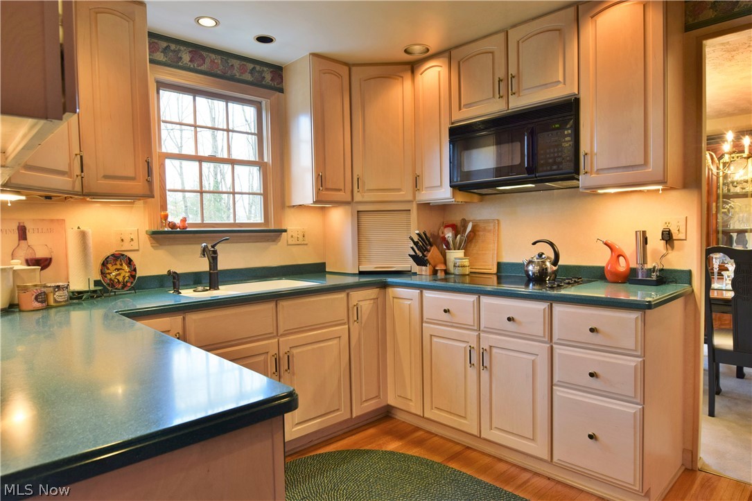 315 Pheasant Run Road Southeast Warren, OH 44484 - Photo 8 of 35 Gallery Image 8