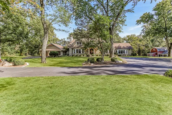$1,495,000 | 11901 South 92nd Avenue, Palos Park, IL 60464