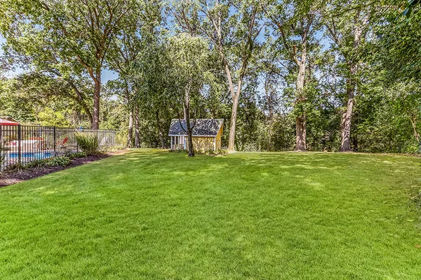 $1,495,000 | 11901 South 92nd Avenue, Palos Park, IL 60464