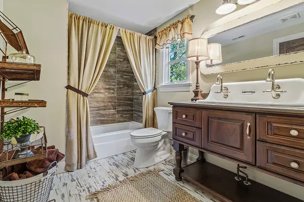 $1,495,000 | 11901 South 92nd Avenue, Palos Park, IL 60464