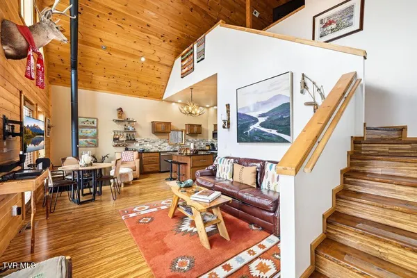 $625,000 | 408 Eagle Ridge Road, Roan Mountain, TN 37687