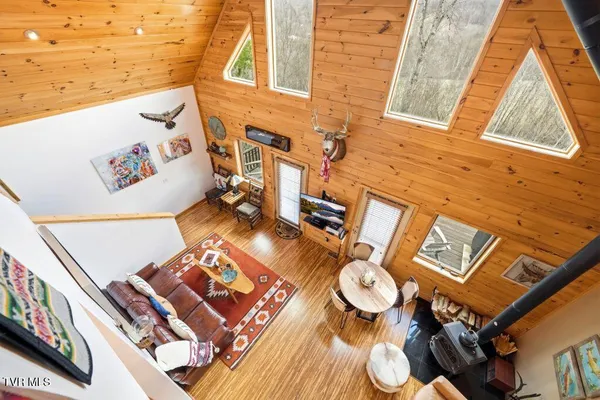 $625,000 | 408 Eagle Ridge Road, Roan Mountain, TN 37687