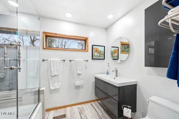 $625,000 | 408 Eagle Ridge Road, Roan Mountain, TN 37687