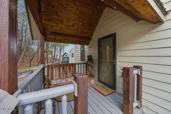 $625,000 | 408 Eagle Ridge Road, Roan Mountain, TN 37687