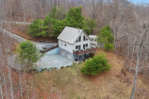 $625,000 | 408 Eagle Ridge Road, Roan Mountain, TN 37687