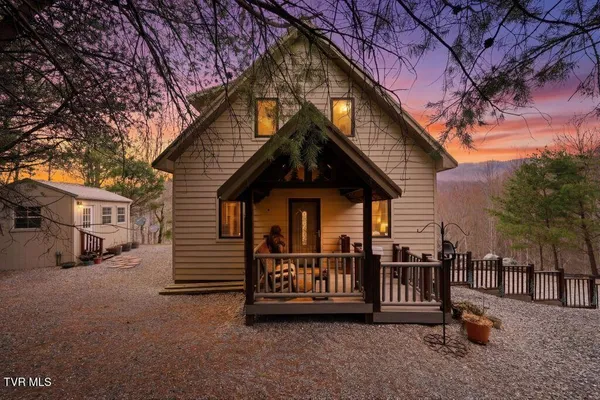 $625,000 | 408 Eagle Ridge Road, Roan Mountain, TN 37687