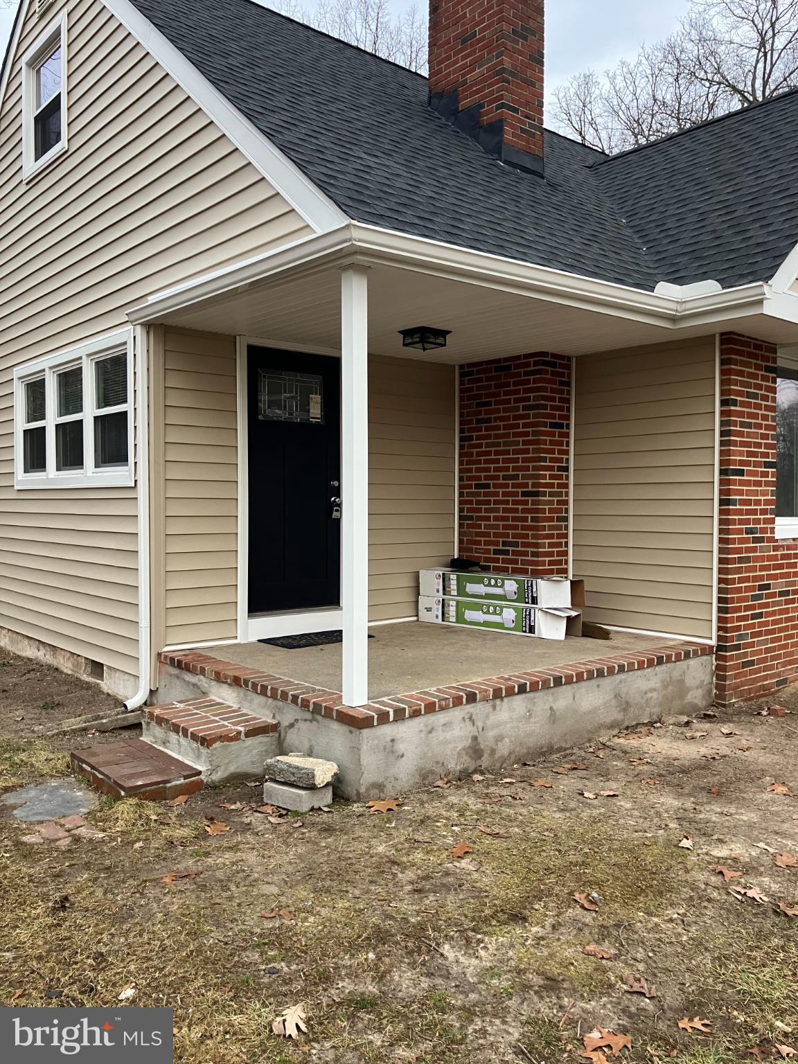 1533 Highway 206 Tabernacle, NJ 08088 - Photo 3 of 14 front view of a house