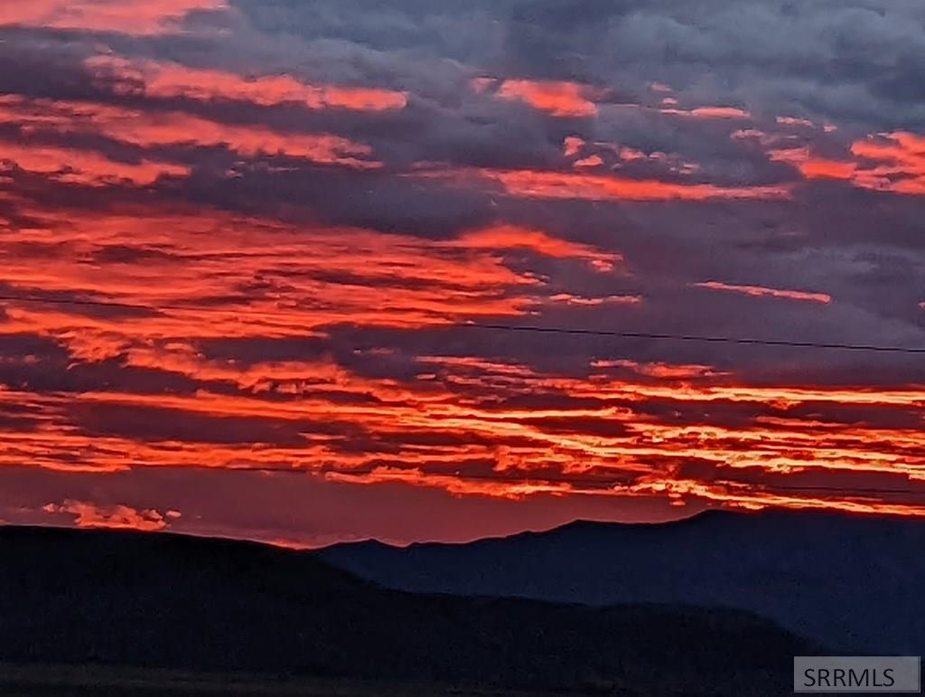 335 Augusta Drive Arco, ID 83213 - Photo 3 of 35