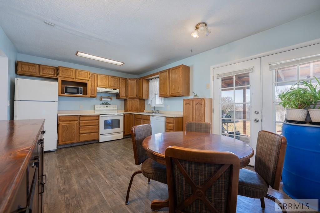 335 Augusta Drive Arco, ID 83213 - Photo 6 of 35