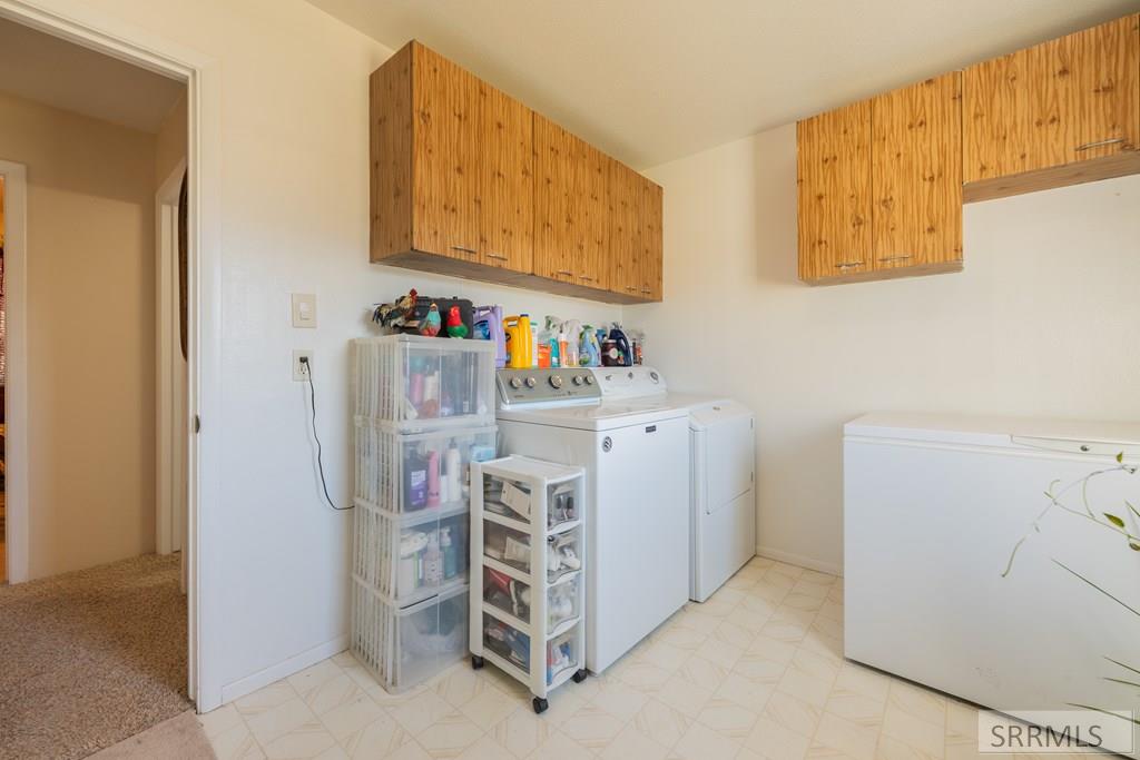 335 Augusta Drive Arco, ID 83213 - Photo 9 of 35