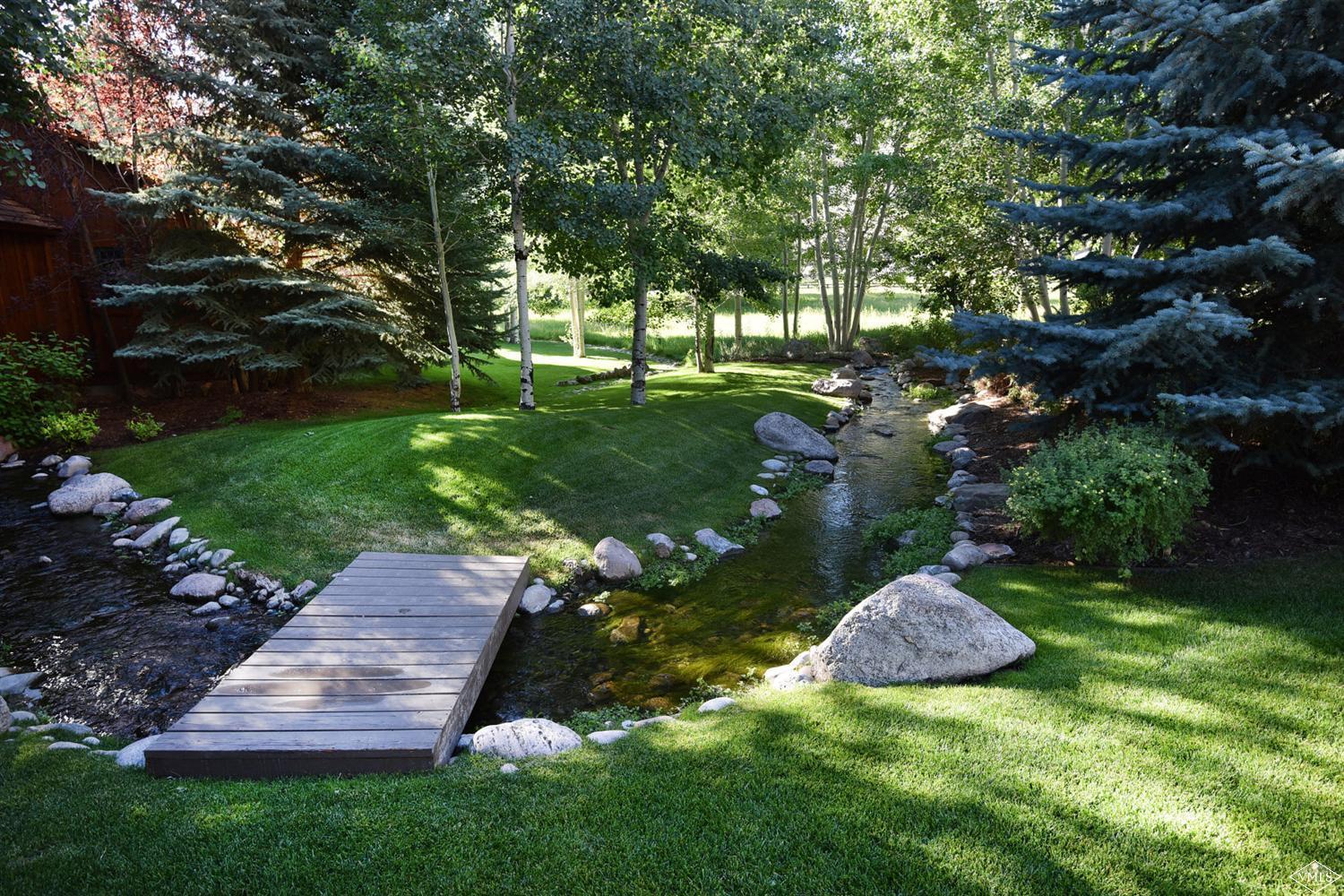 1550 Diamond Star Road Wolcott, CO 81655 - Photo 13 of 25 a view of a backyard with large trees