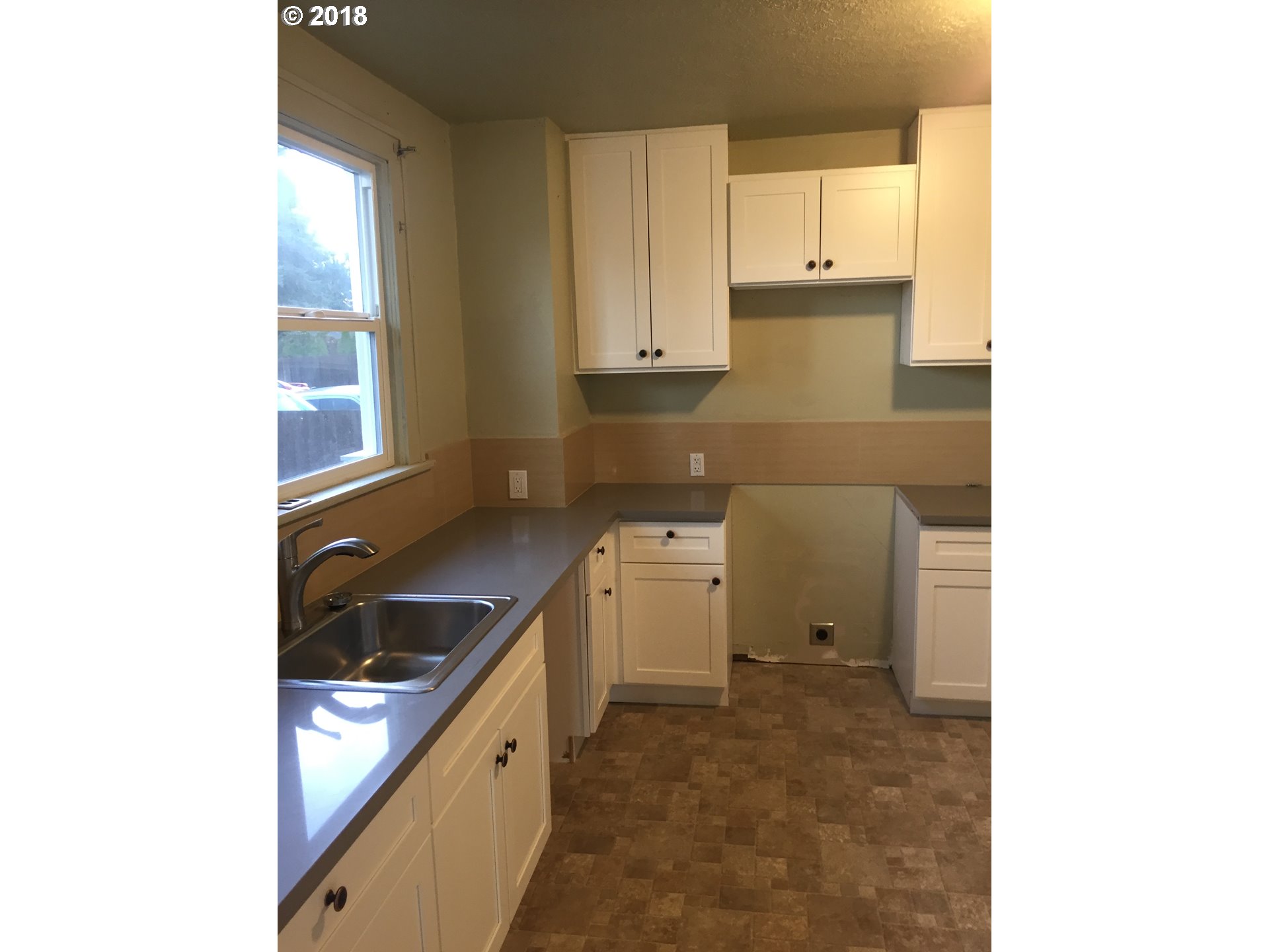 464 Southeast Twp Road Canby, OR 97013 - Photo 4 of 17 Gallery Image 4