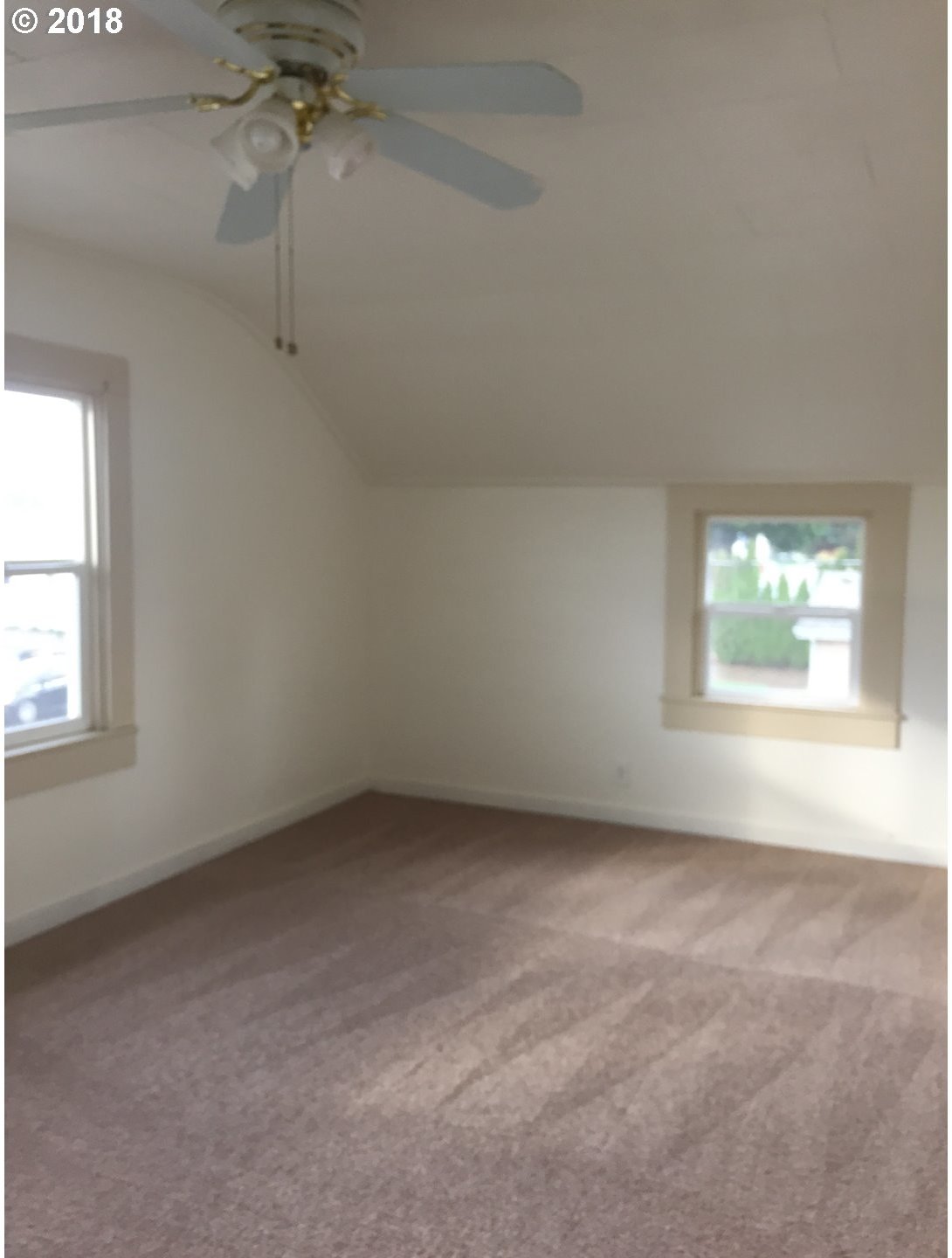464 Southeast Twp Road Canby, OR 97013 - Photo 8 of 17 Gallery Image 8