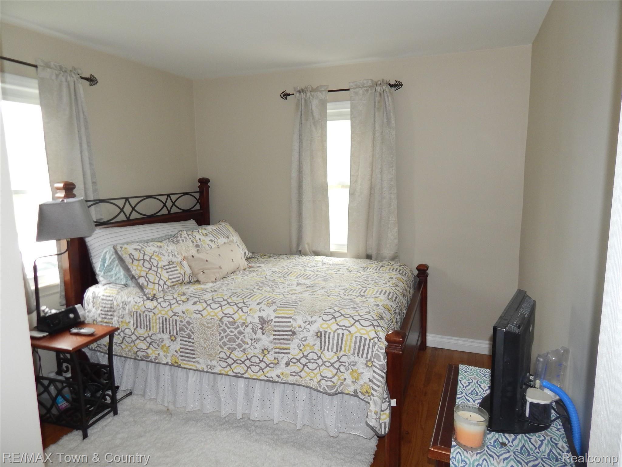 433 Elms Road Flushing, MI 48433 - Photo 16 of 36 DSCN1103.JPG