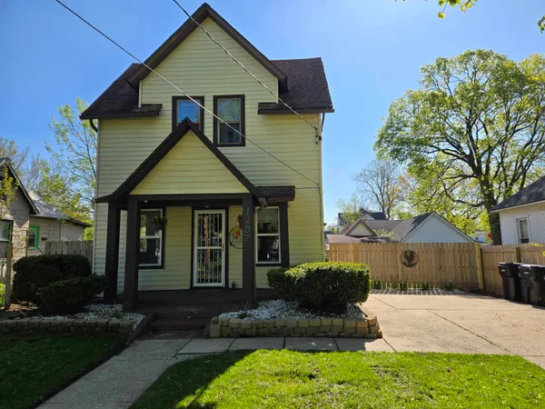 $169,900 | 1207 Oak Street, Beloit, WI 53511