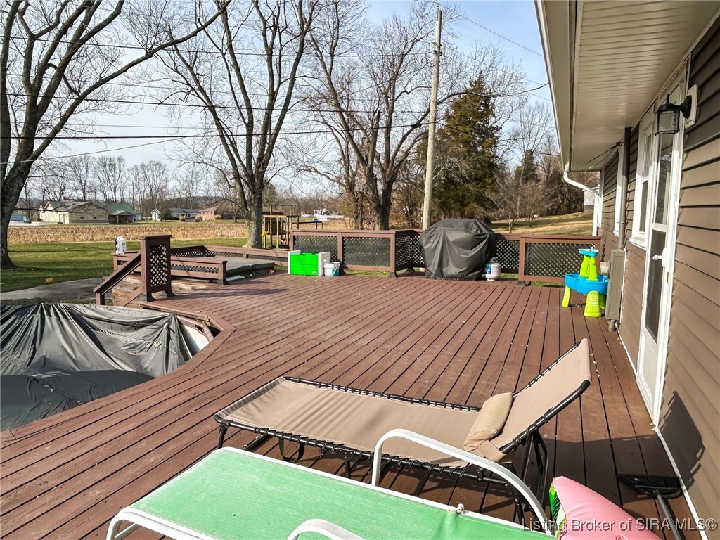 815 South Ridgecrest Lane Paoli, IN 47454 - Photo 4 of 38