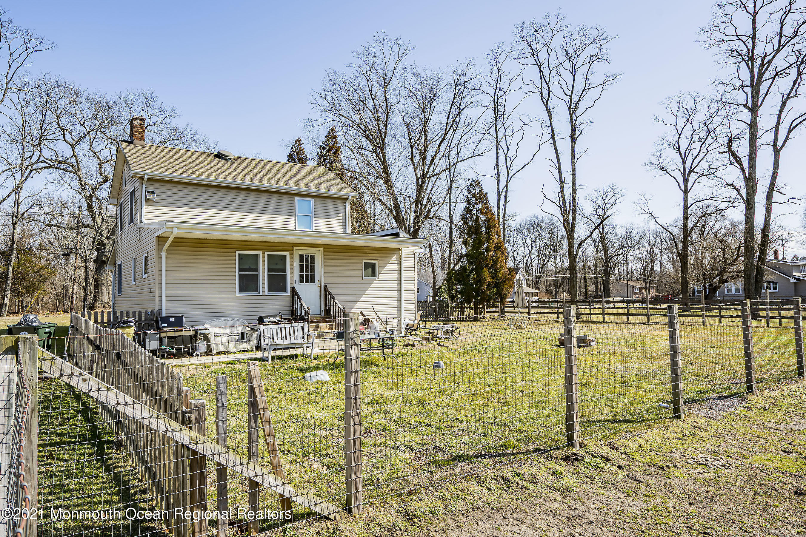 216 Maxim Road Howell, NJ 07731 - Photo 3 of 10 Main House2