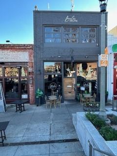 201 West Ponce De Leon Avenue, Unit 35 Decatur, GA 30030 - Photo 38 of 42 an outdoor view of a building with outdoor seating
