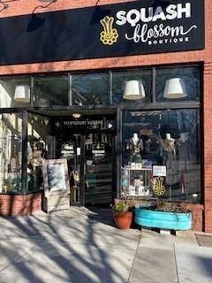 201 West Ponce De Leon Avenue, Unit 35 Decatur, GA 30030 - Photo 39 of 42 a book store and outdoor seating area