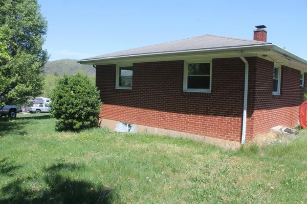 $135,000 | 1305 Donovan Street, Selma, VA 24474