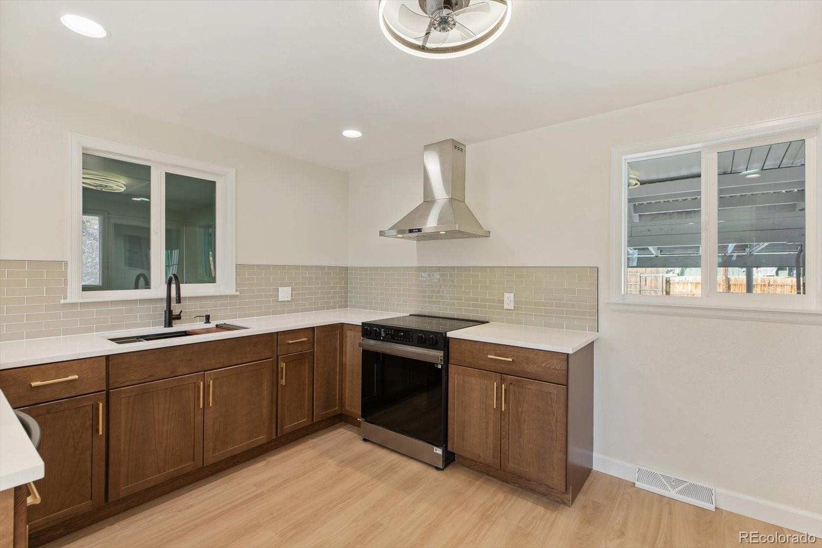 6097 South Elizabeth Way Centennial, CO 80121 - Photo 16 of 46