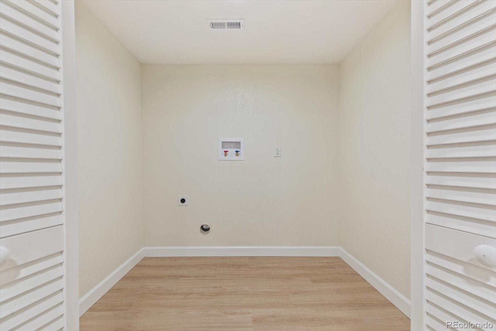 6097 South Elizabeth Way Centennial, CO 80121 - Photo 33 of 46