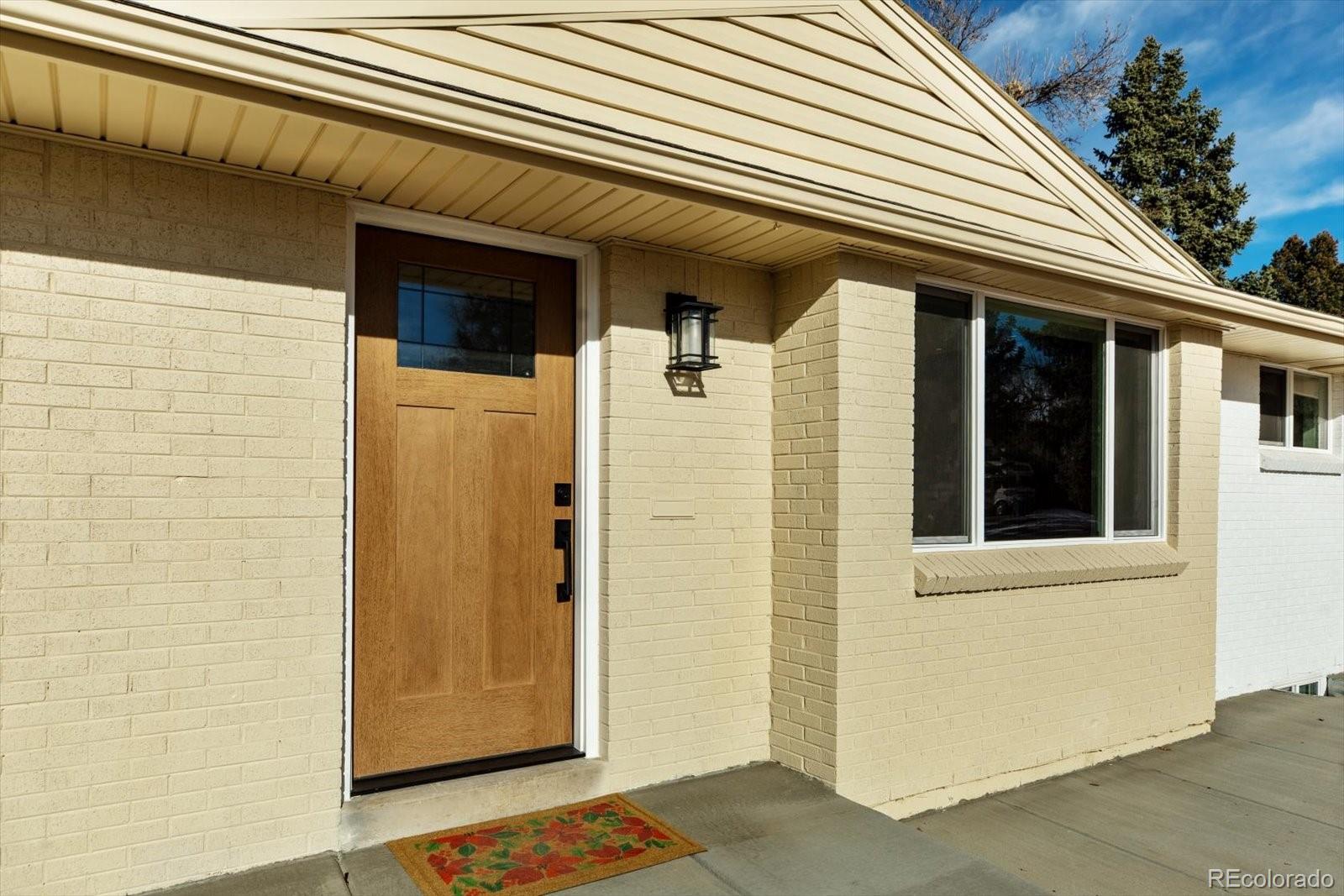 6097 South Elizabeth Way Centennial, CO 80121 - Photo 4 of 34