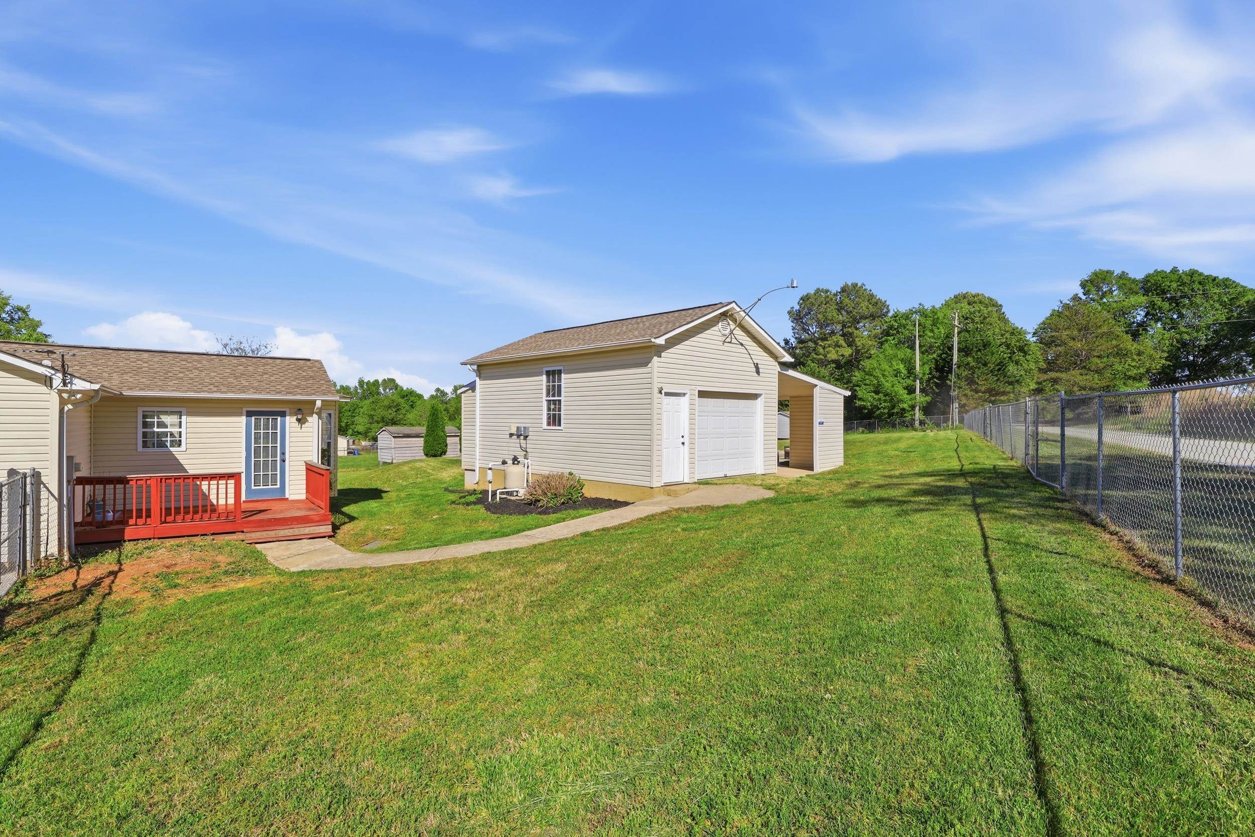 290 Dickson Road Campobello, SC 29322 - Photo 18 of 28