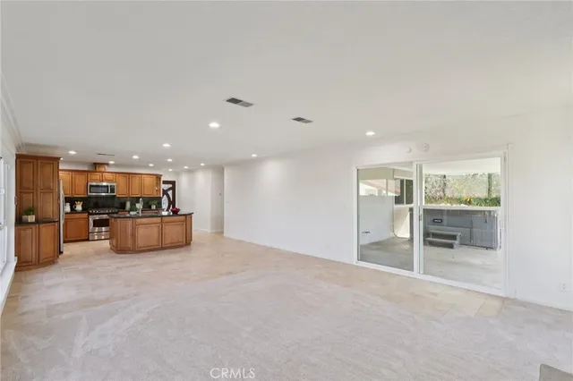 $770,000 | 2322 Avenida Del Vista, Corona, CA 92882