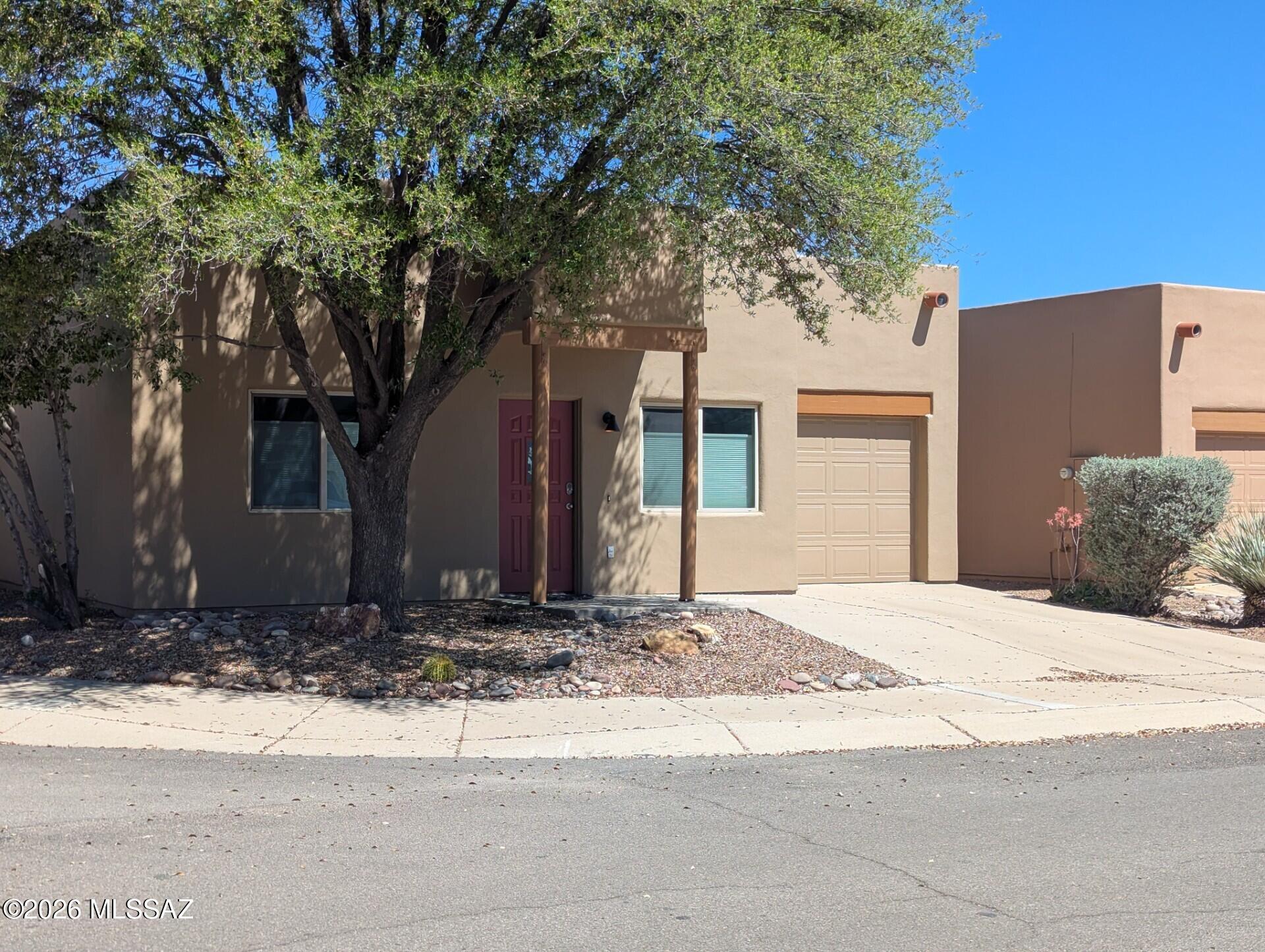 840 West Via Rio Fuerte Green Valley, AZ 85614 - Photo 1 of 14