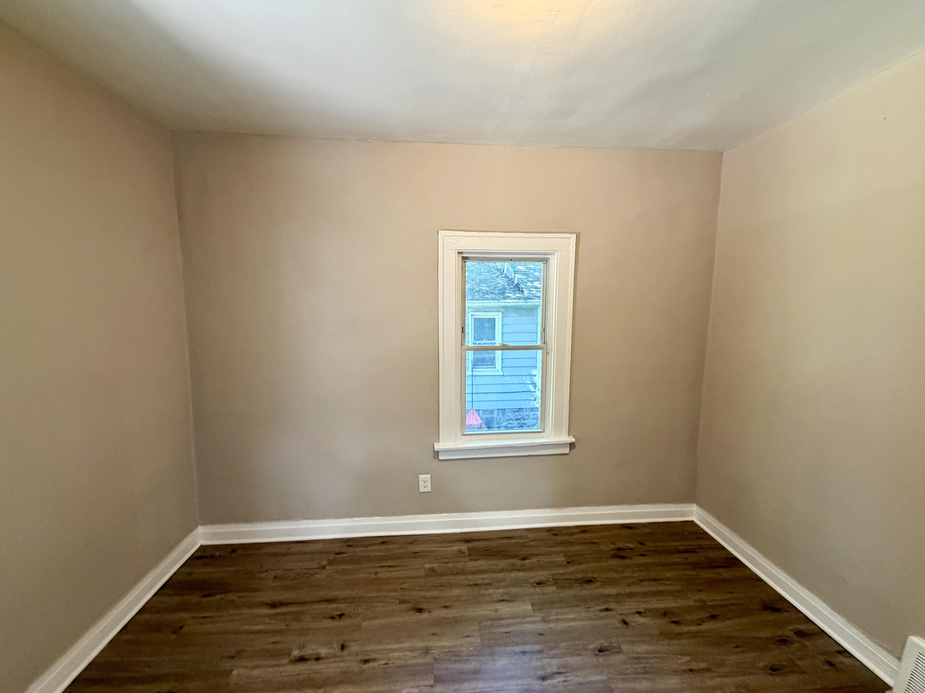 4229 Vermont Street Gary, IN 46409 - Photo 6 of 18 3000x2250