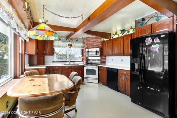 $695,000 | 2115 West Main Street, Stroudsburg, PA 18360