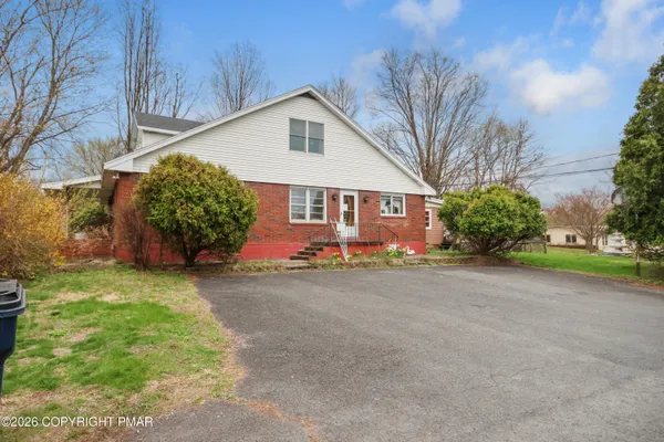 $695,000 | 2115 West Main Street, Stroudsburg, PA 18360