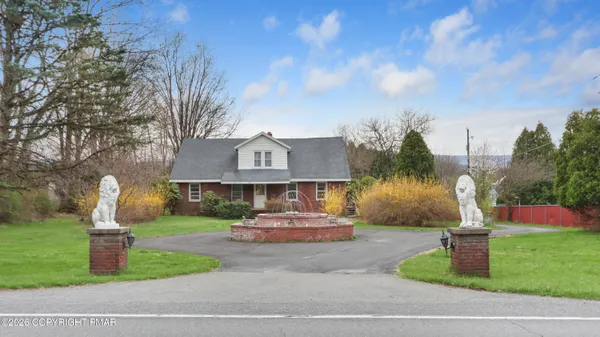 $695,000 | 2115 West Main Street, Stroudsburg, PA 18360